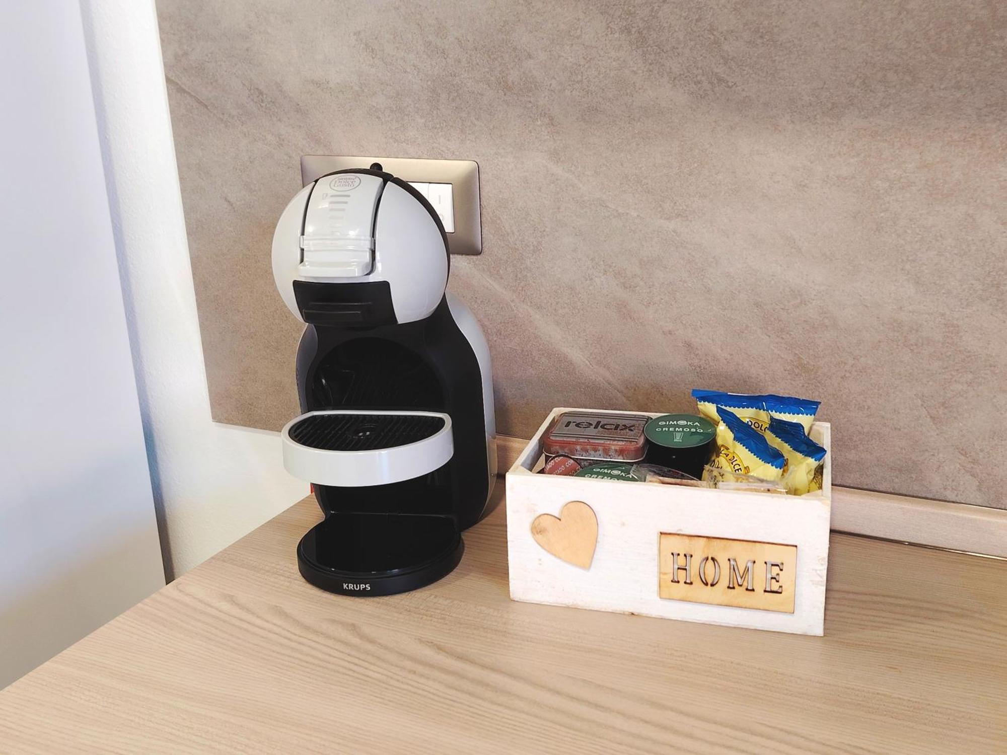 Suite Guesthouse A Pochi Passi Dal Mare 사사리 외부 사진